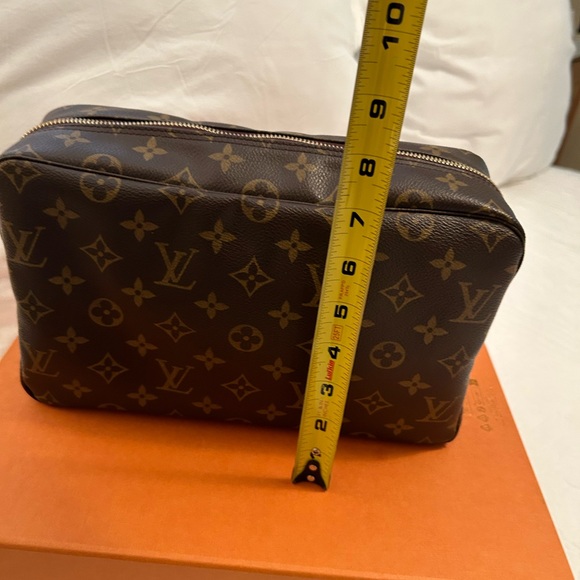 Authentic Clean Louis Vuitton Monogram Trousseau 🥰 - Picture 13 of 14